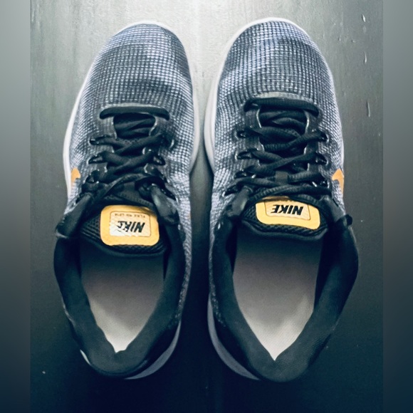 Nike Women's Flex Rn 2018 Low-Top Sneakers Women’s Size 7.5 AA7408-008 Running - Picture 7 of 9